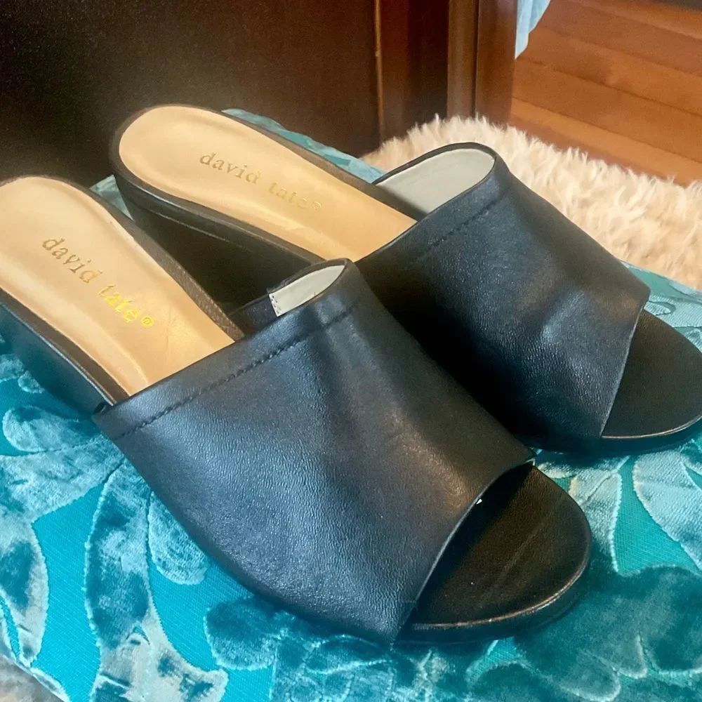 *David Tate* Sz 8.5 W Black ***SOFT*** Leather  Slide Sandals EUC